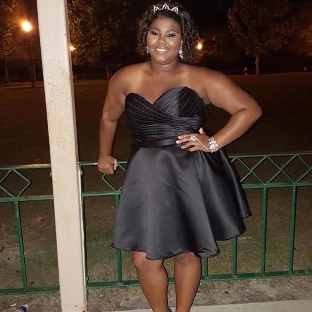 Chic Black Strapless Mini Dress